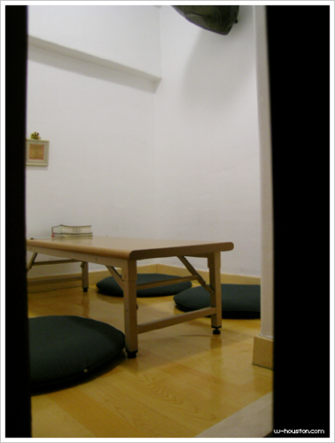 prayroom2.jpg